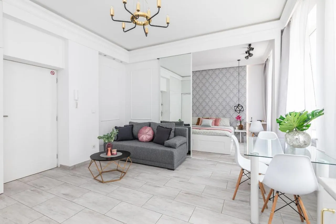 Apartment Superapart Chmielna 73A, City Center Warsaw